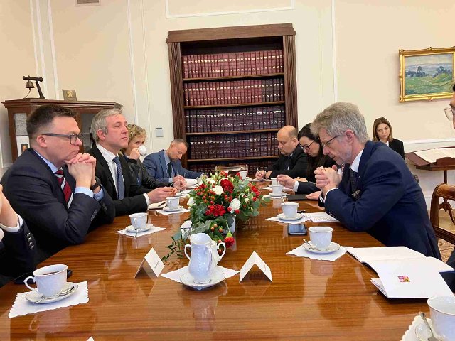 Spotkanie przewodniczącego Senatu RCz Miloša Vystrčila  z marszałkiem Sejmu RP Szymonem Hołownią 