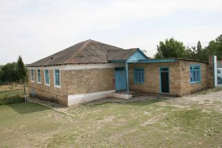 škola v Qaravalli před začátkem rekonstrukce