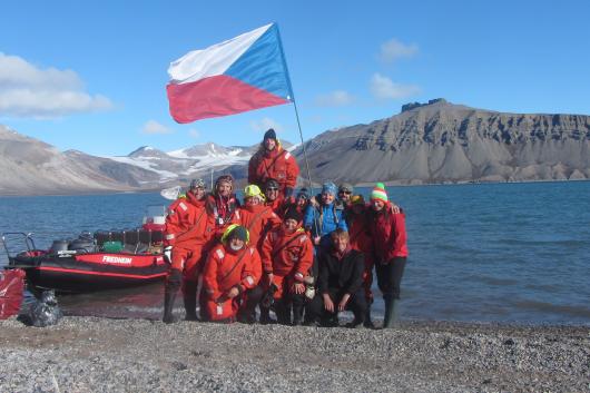 Students of Polar Ecology Course from the University of South Bohemia  in Svalbard © CPE Archive